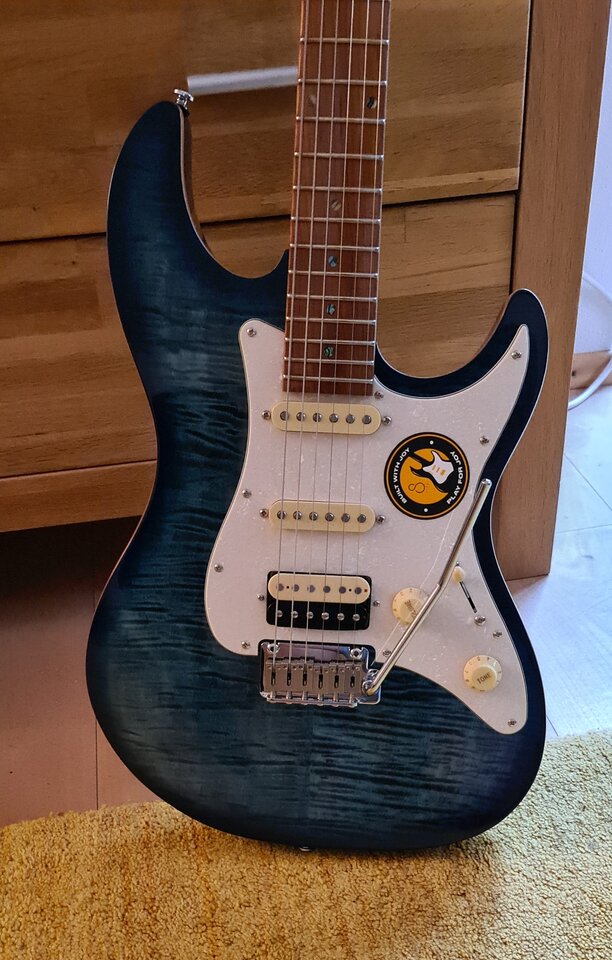 Larry Carlton S7 II (2).jpg