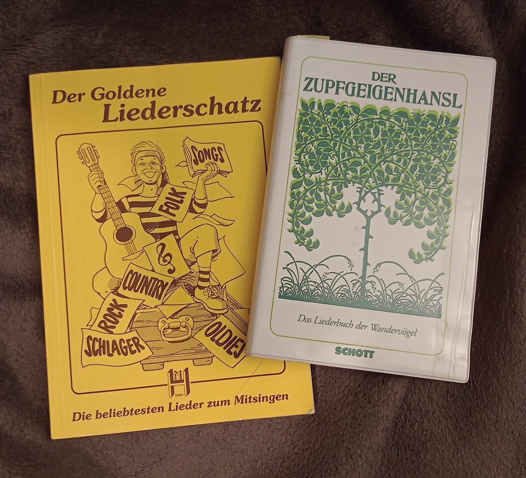 Liederbuecher2.jpg
