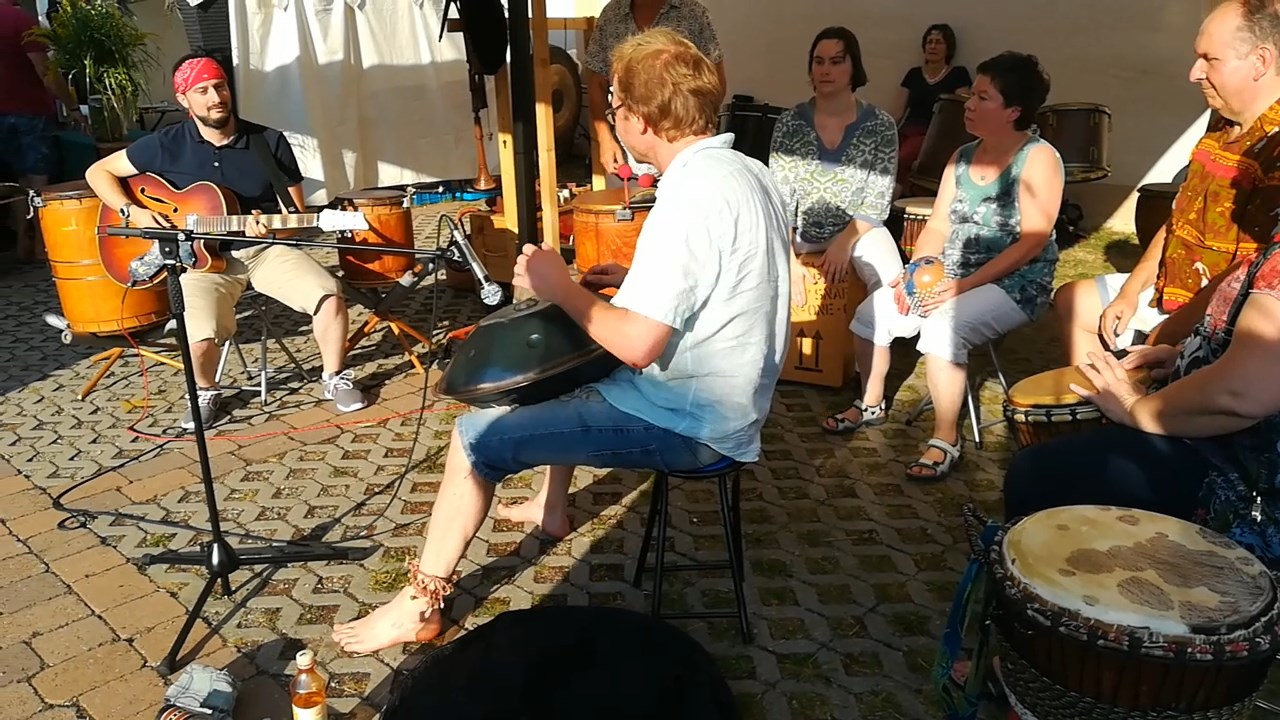 live2.jpg