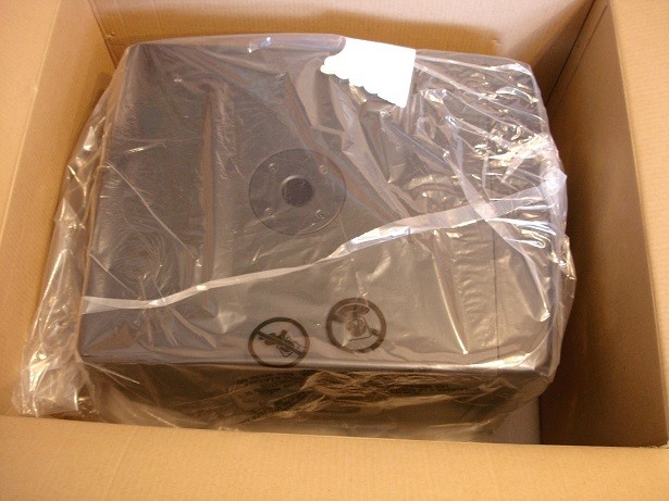 MackieUnboxing2.jpg
