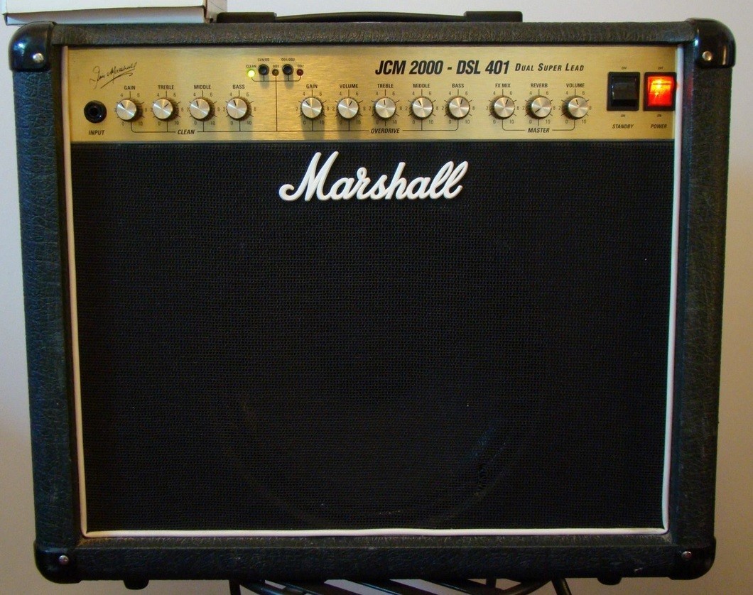Marshall JCM2000 dsl401.jpg