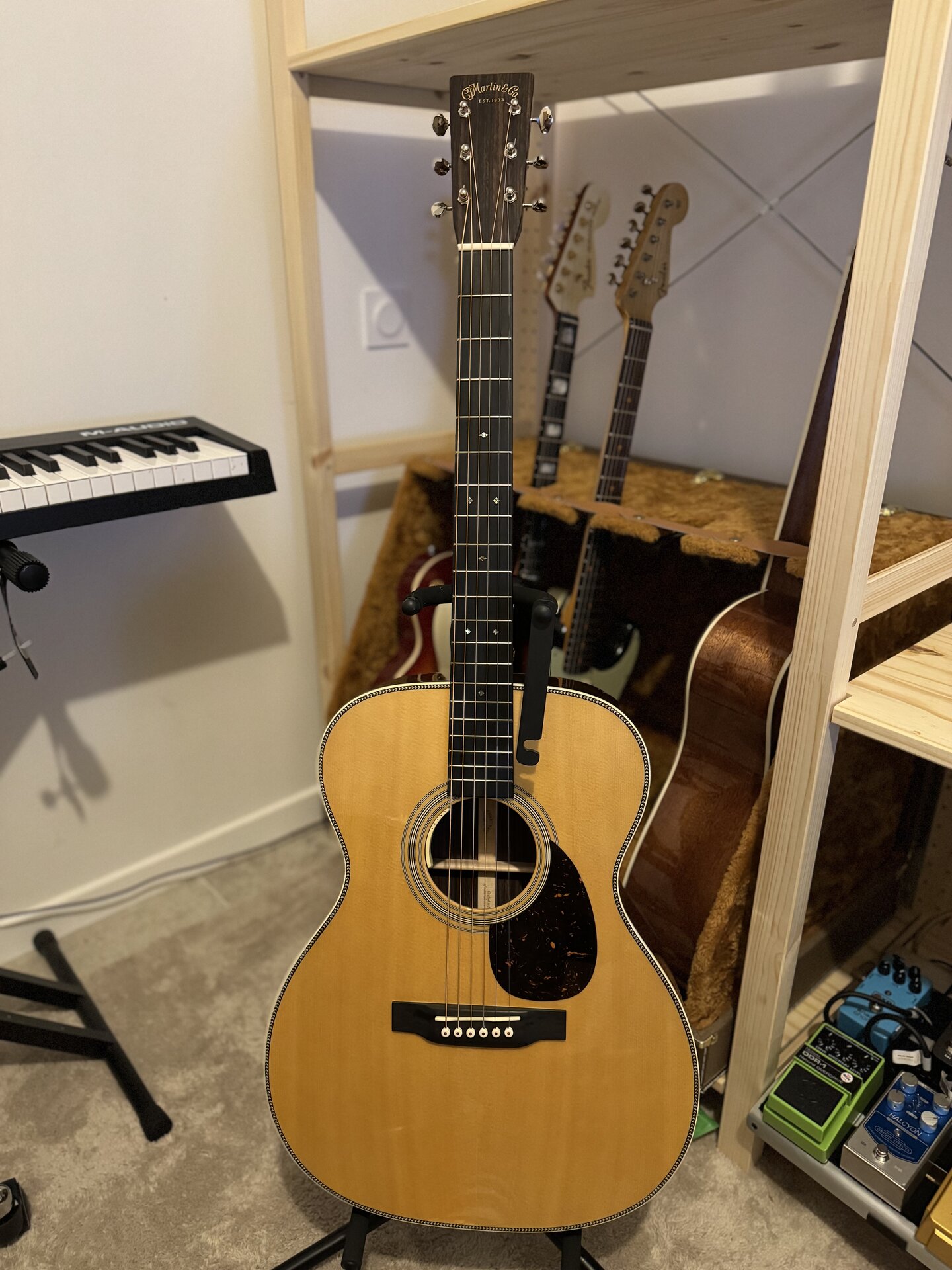 martin-om-28.jpg