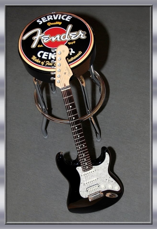 Mittel_Gitarre 171-8-2.jpg