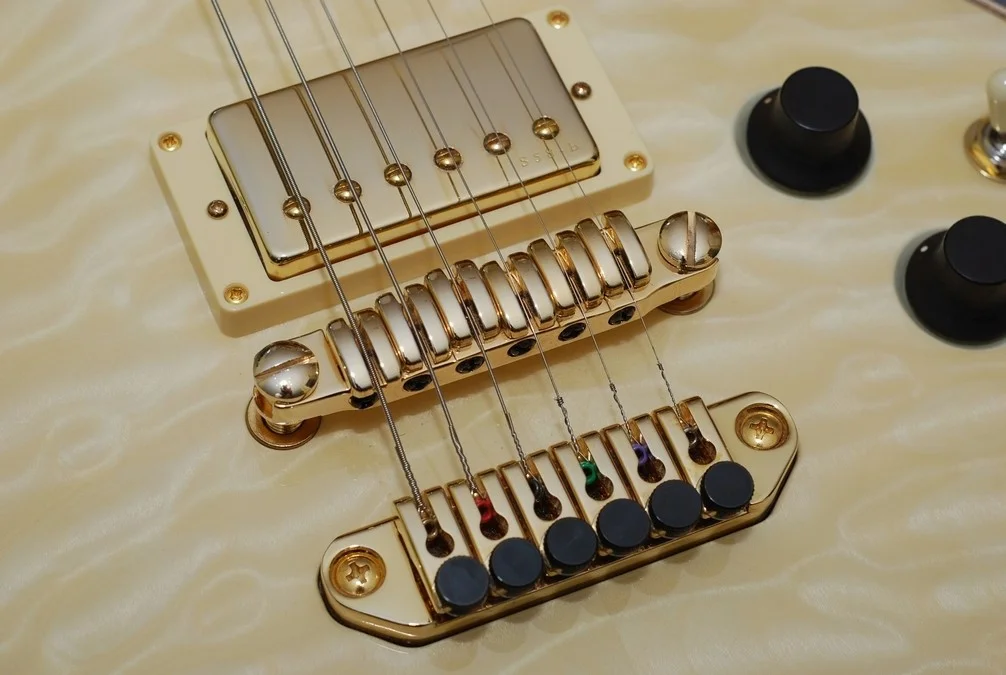 Mittel_Gitarre 270-4.jpg