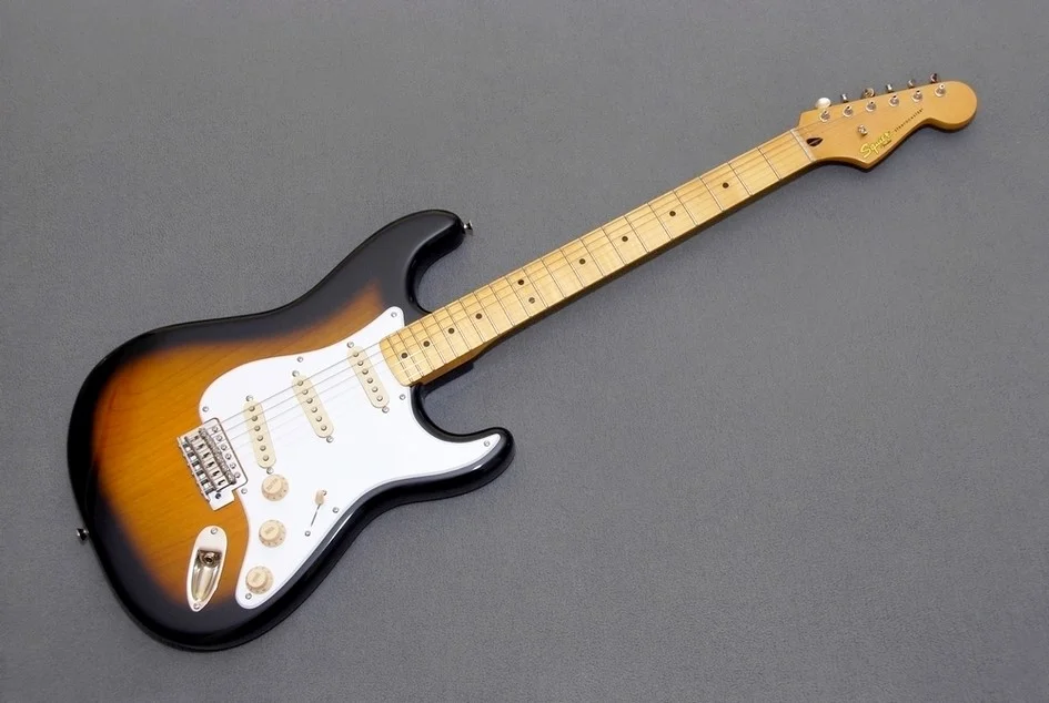 Mittel_Gitarre 306-1.jpg