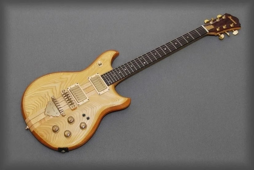 Mittel_Gitarre 332-1.jpg