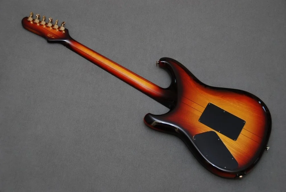 Mittel_Gitarre 341-1.jpg