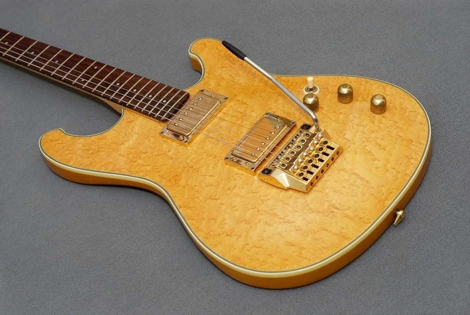 Mittel_Gitarre 344-08-1.jpg