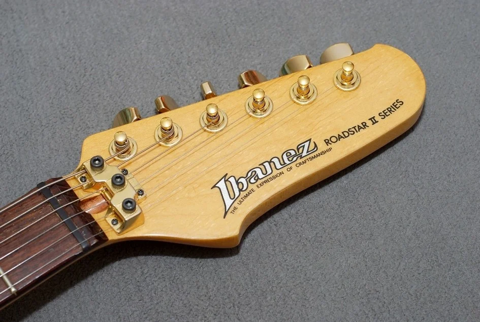 Mittel_Gitarre 346-1.jpg