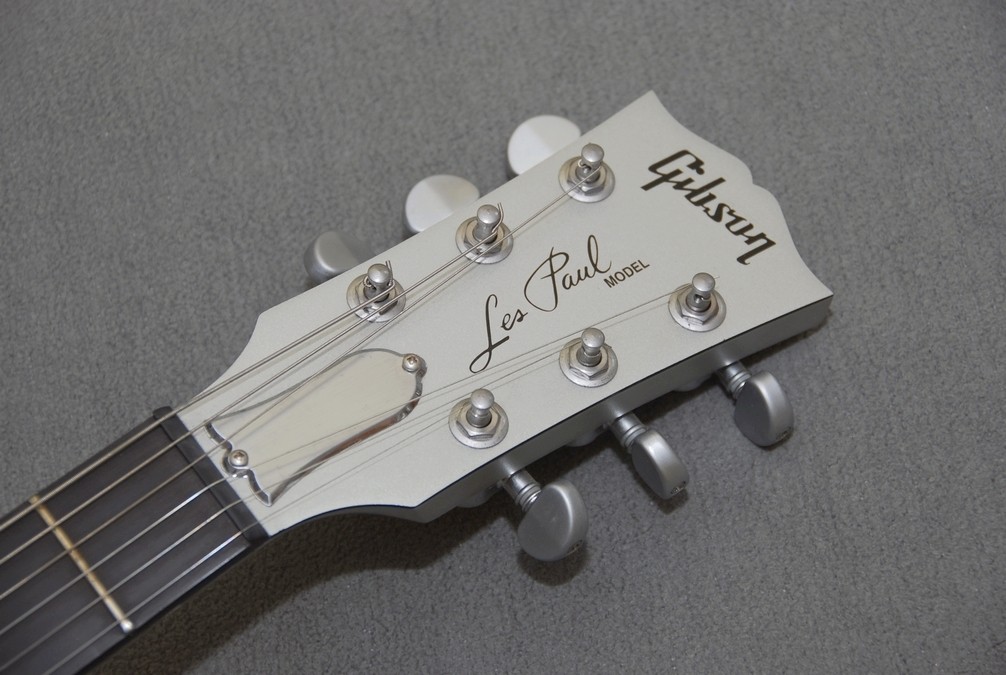 Mittel_Gitarre 358-01.jpg