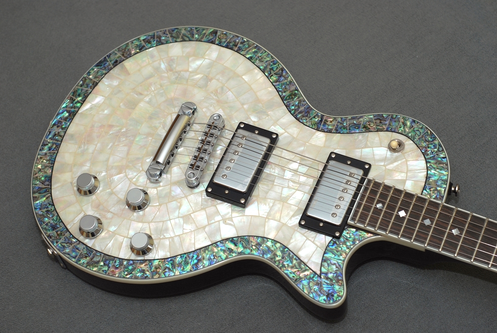 Mittel_Gitarre 404-03.jpg