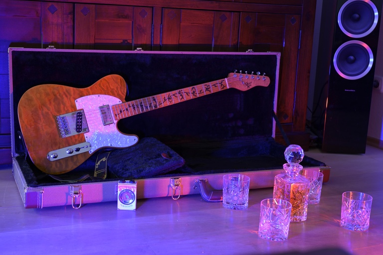 MK-Tele.jpg