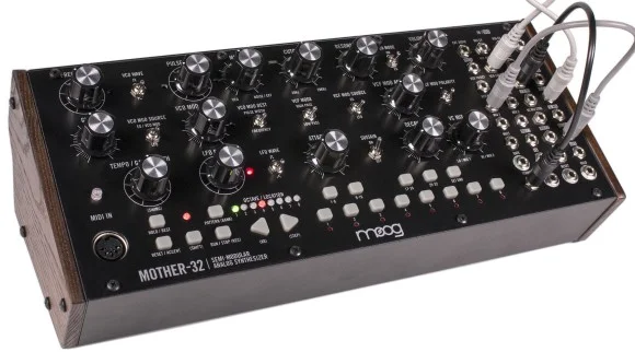 Moog-Mother-32-B-580x322.webp