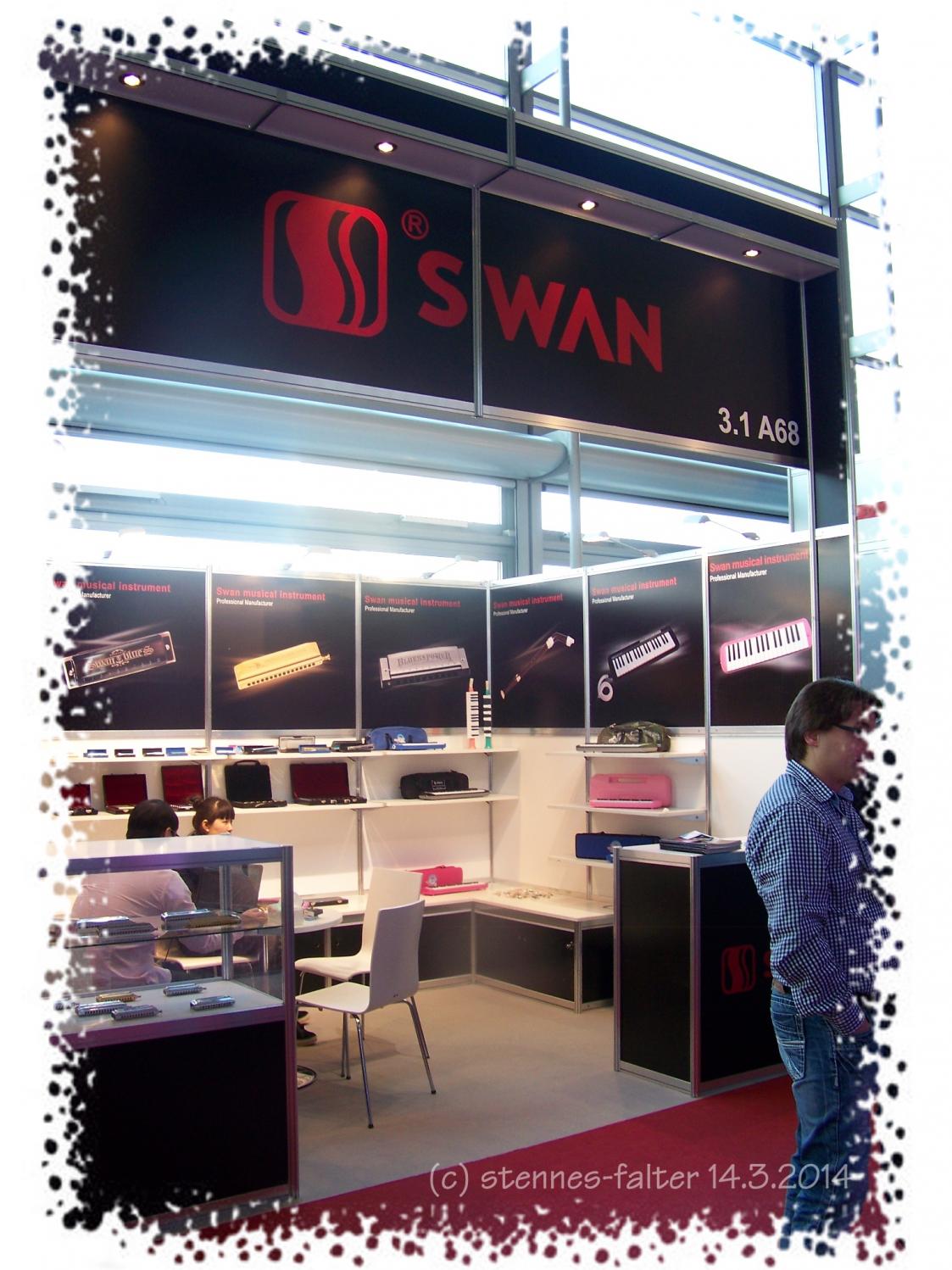 Musikmesse Frankfurt 2014_estfa_100_3735R Swan Mundharmonika.jpg