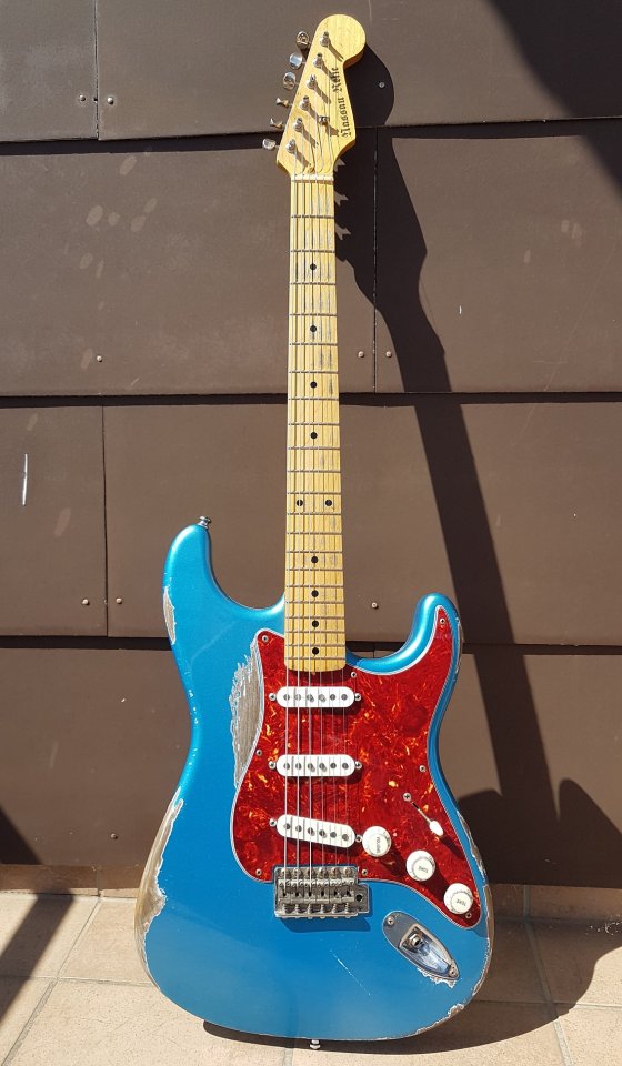Nassau Relic Stratocaster Aged 001_K.jpg