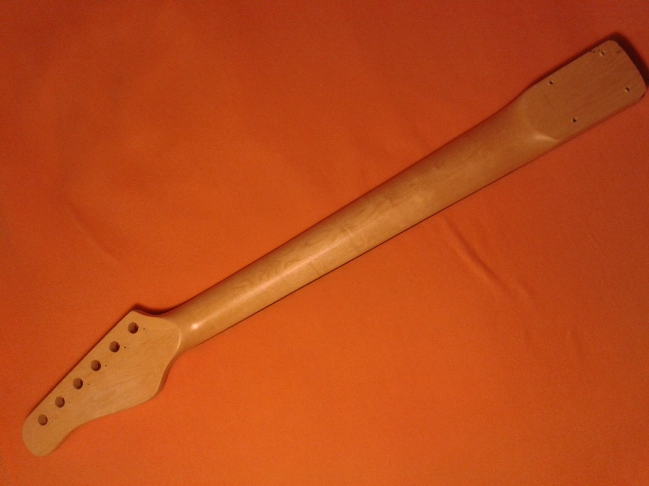 Neck Rückseite.jpg