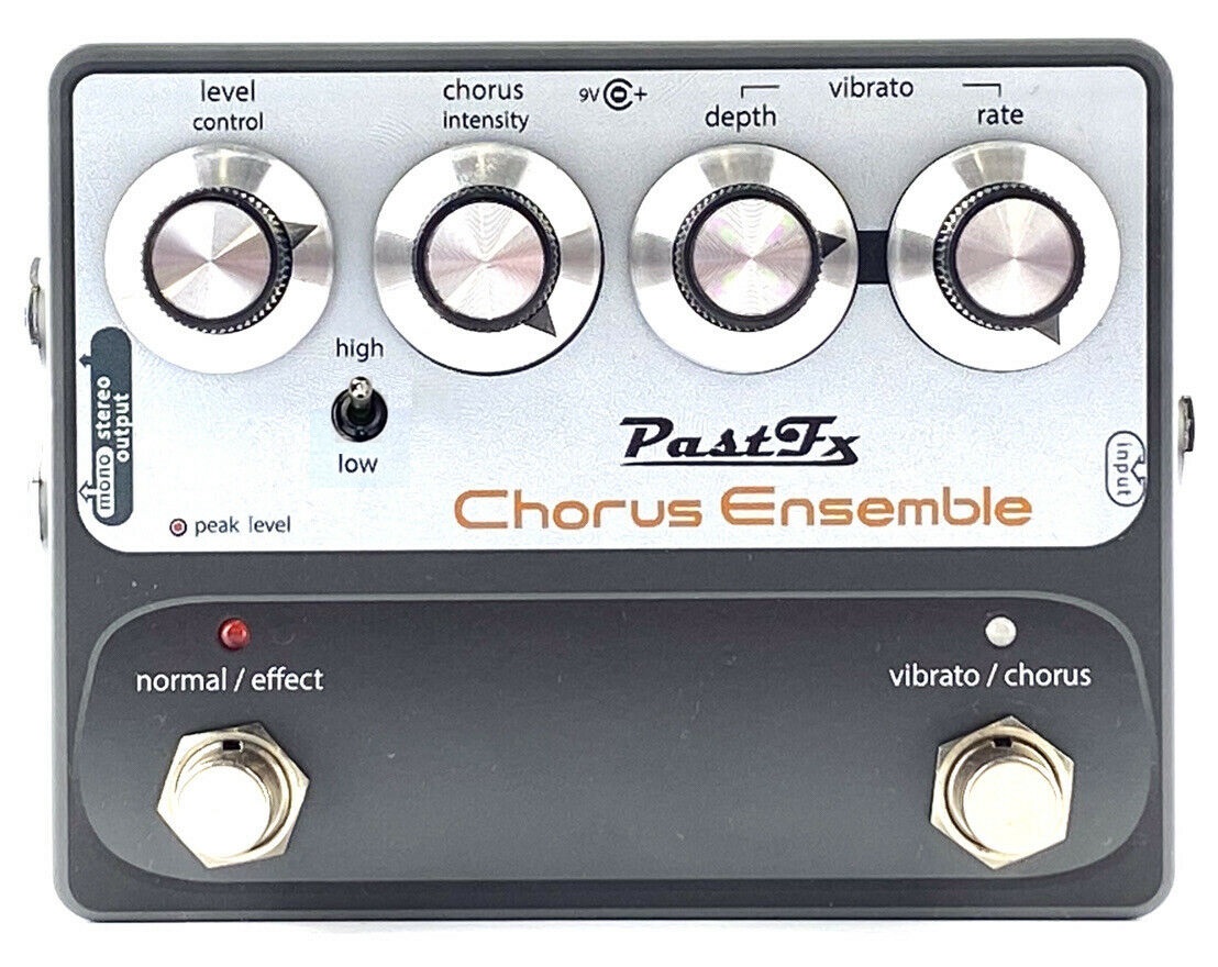 New_Deluxe_Chorus.jpg