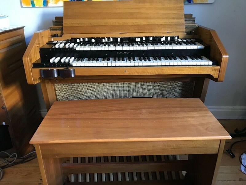 Orgel von Vorn.jpg