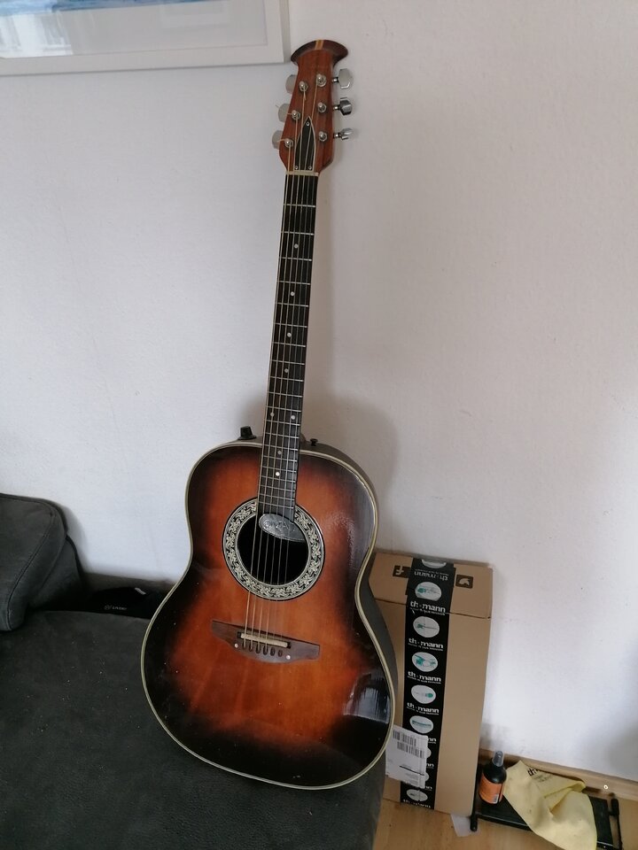 ovation.jpg