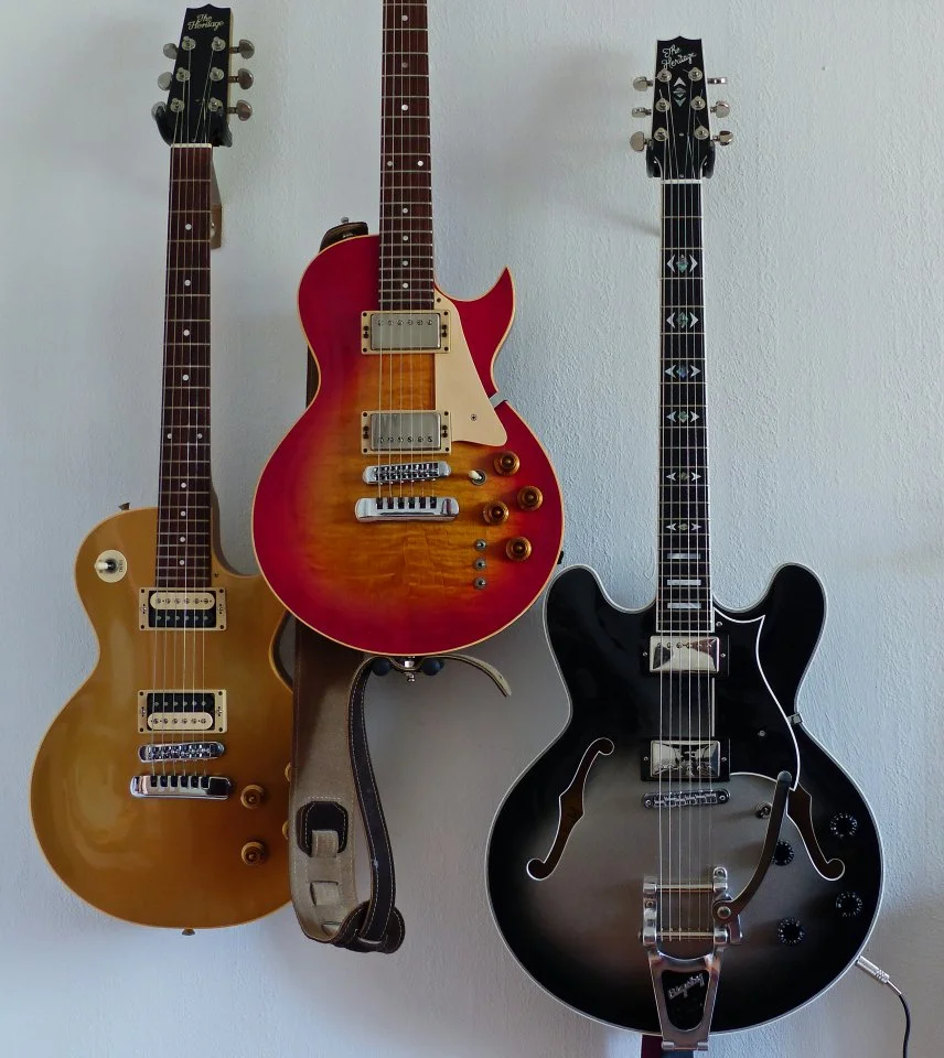 P1000829Schwarz rot gold.jpg
