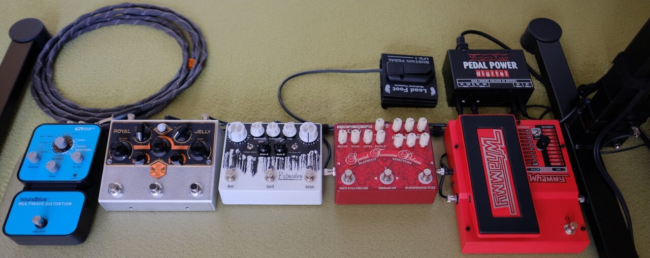 Pedal-Board01.jpg