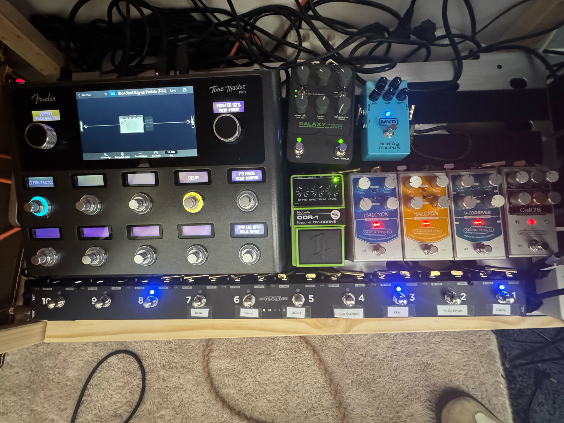pedalboard.jpg