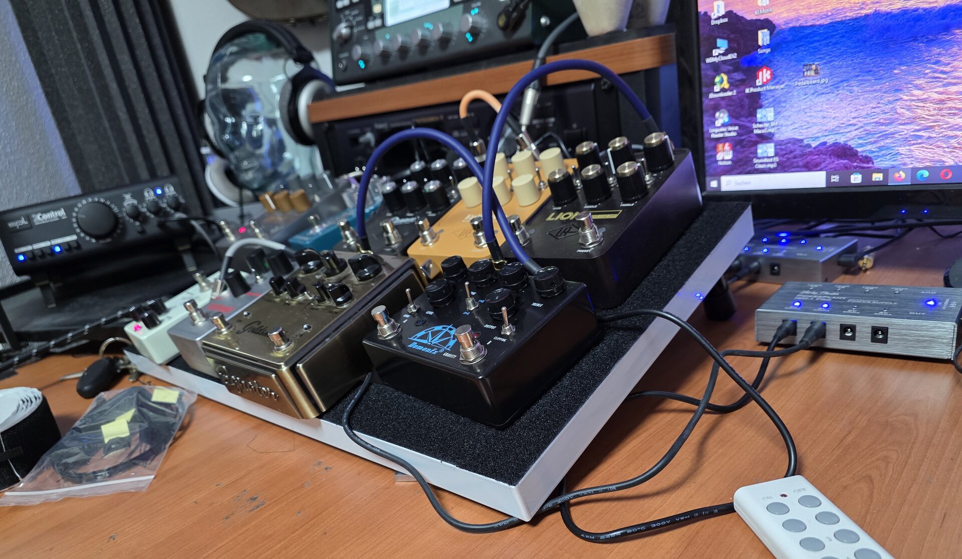 Pedalboard Seite.jpg