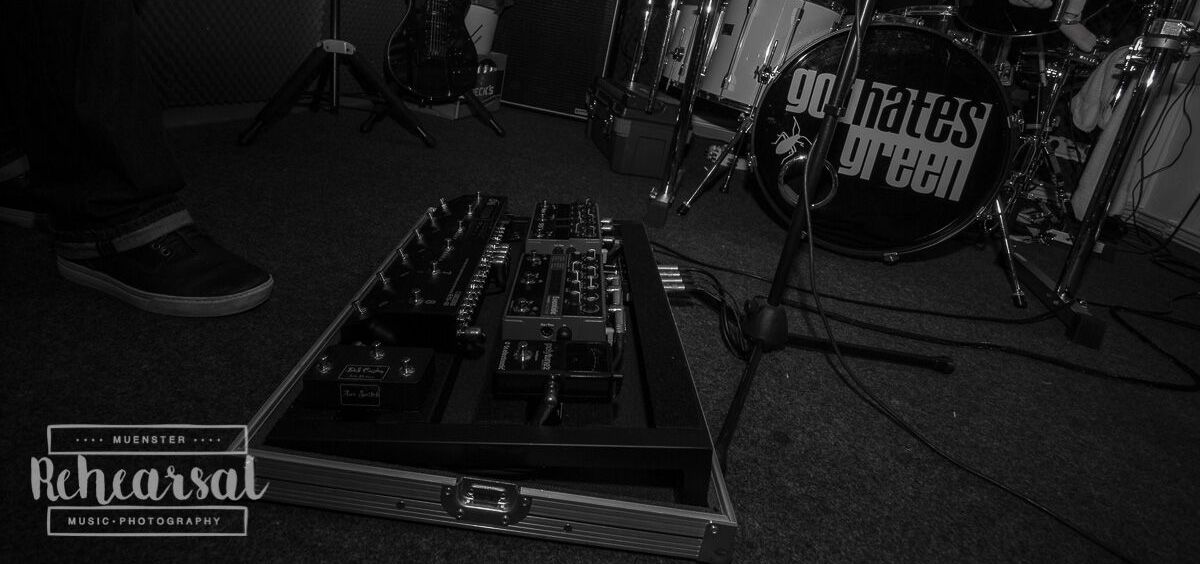 Pedalboard2.jpg