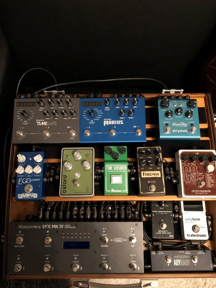 Pedalboard_fertig2.jpg