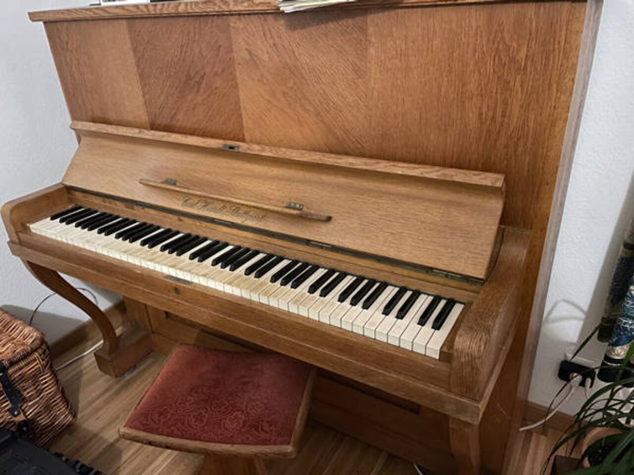 piano1.jpg