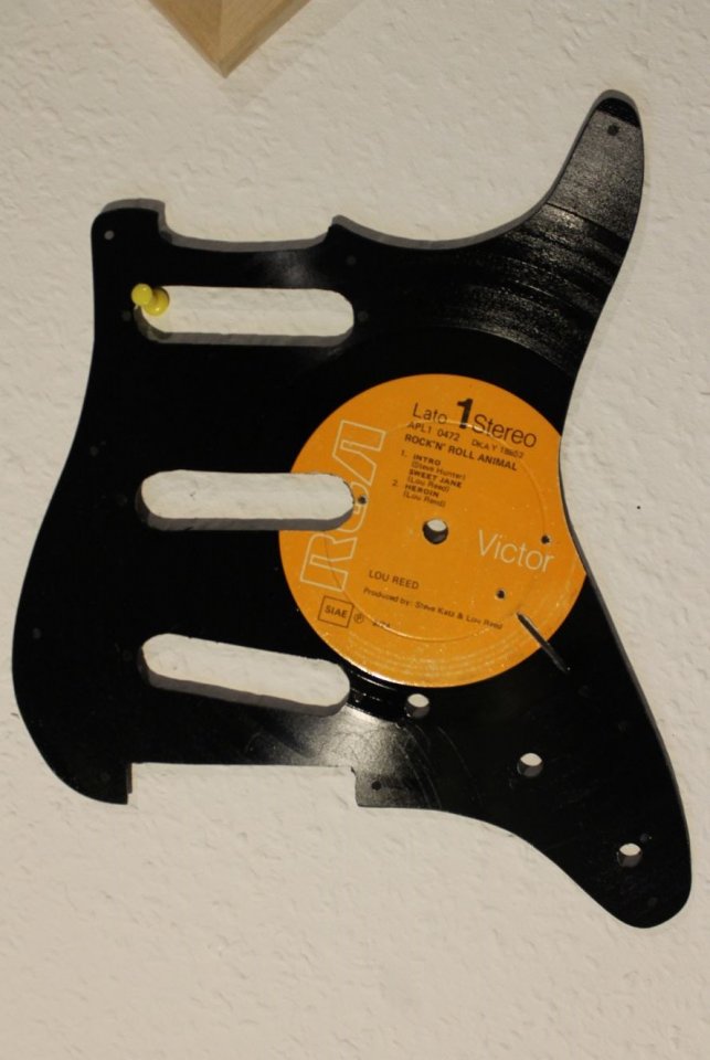 pickguard.JPG