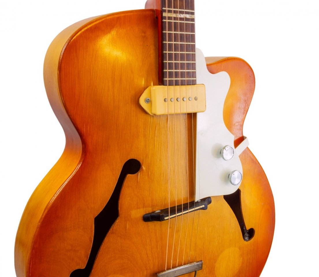 Pickguard_10.jpg