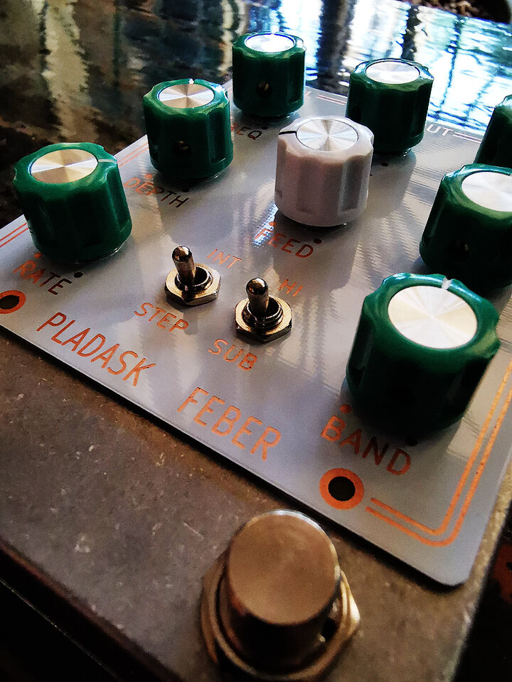 Pladask-Feber-1-1000px.jpg