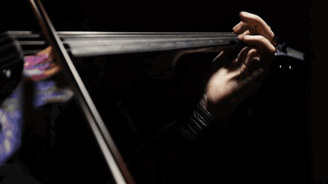 playing-violin-taylor-davis.gif