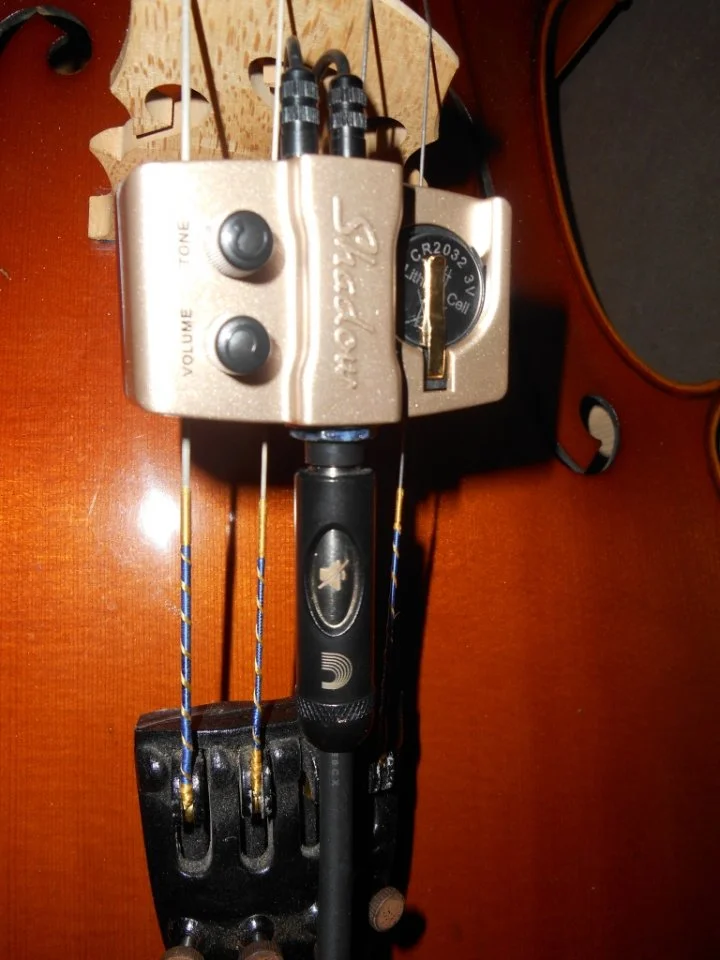 Preamp mit PW-Kabel.webp