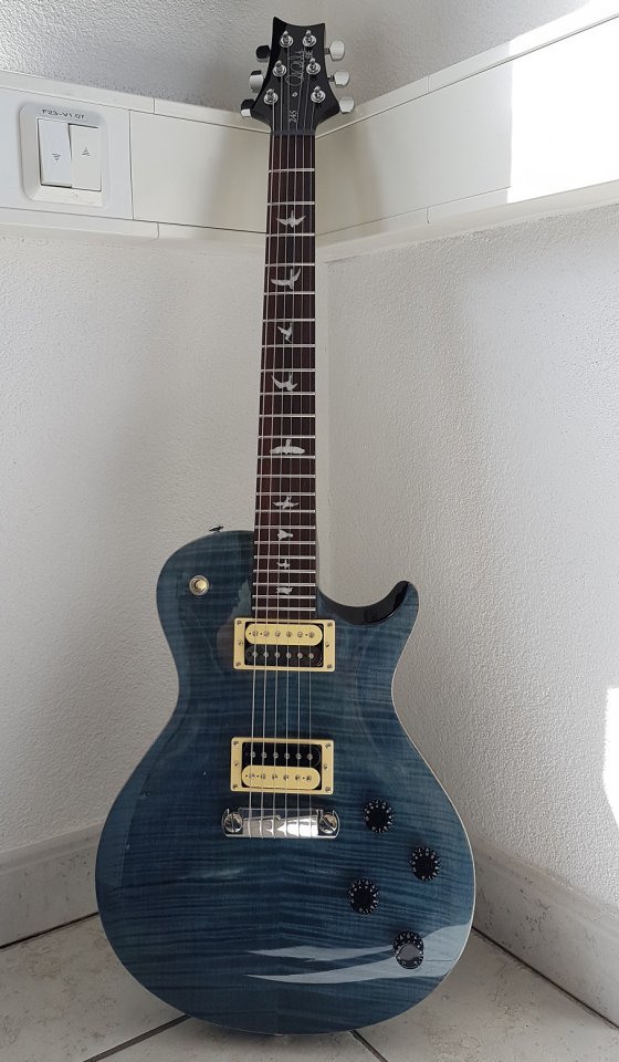 PRS SE 245 001_K.jpg