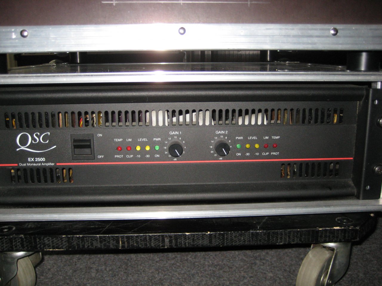 QSC2500 (1).JPG