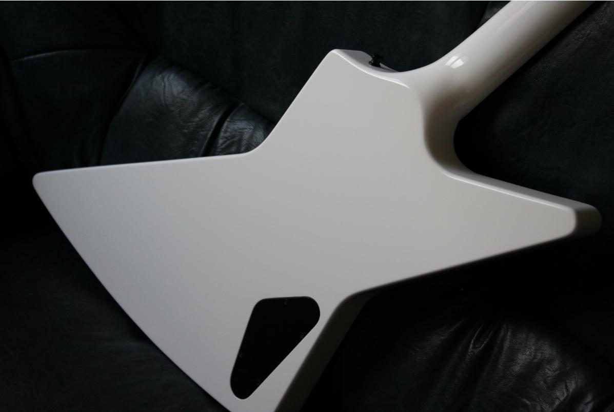RAN_set-neck02.jpg