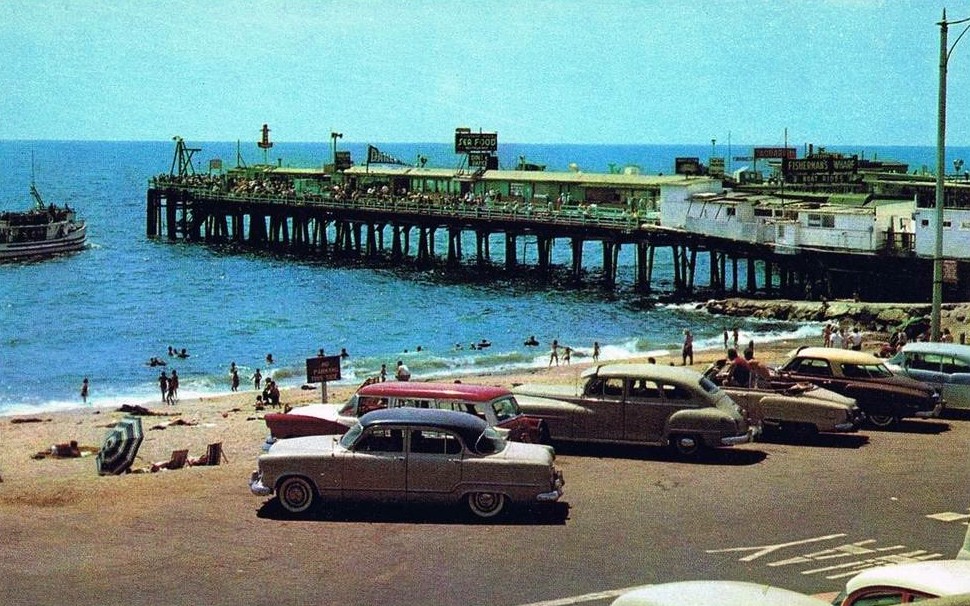 Redondo Beach 1950s.jpg