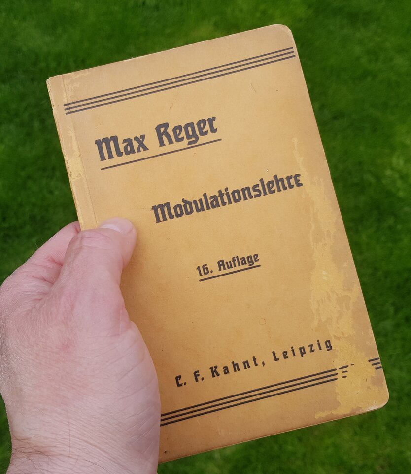 Reger-01.jpg