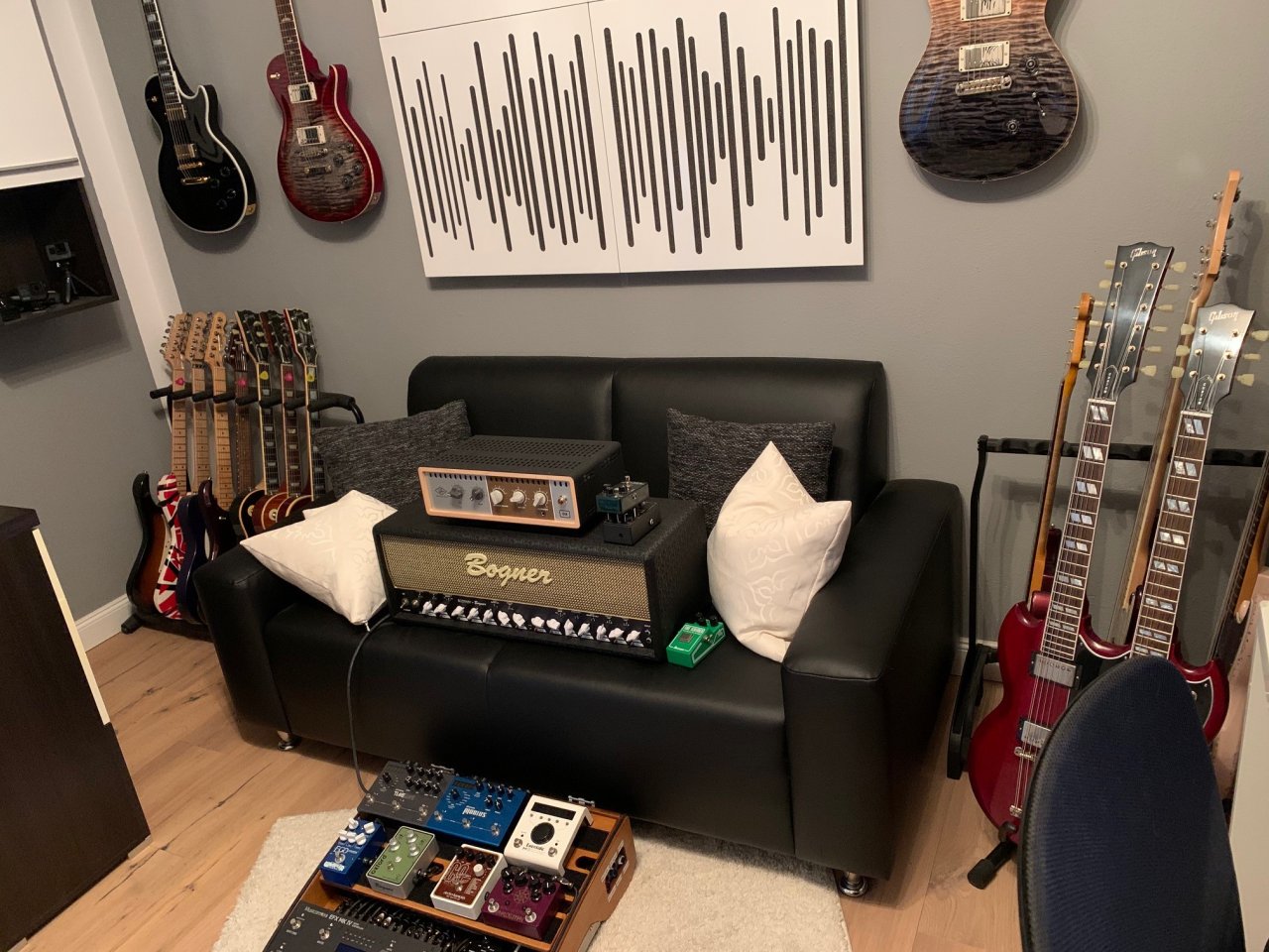 Room4.jpg