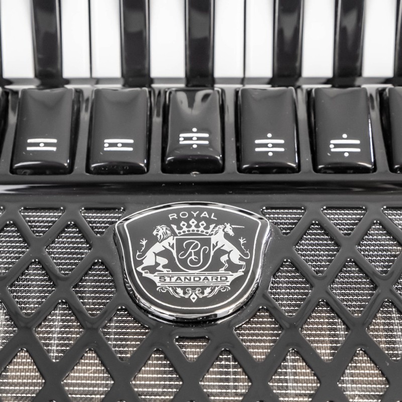 Royal_Standard-Omega_C_05_1x1.jpg