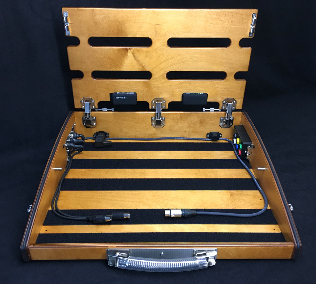 SA525_teak_huebschmann_05_fb.png