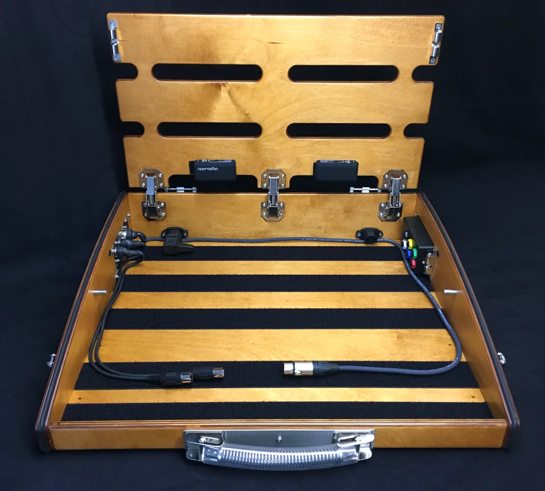 SA525_teak_huebschmann_05_fb.png