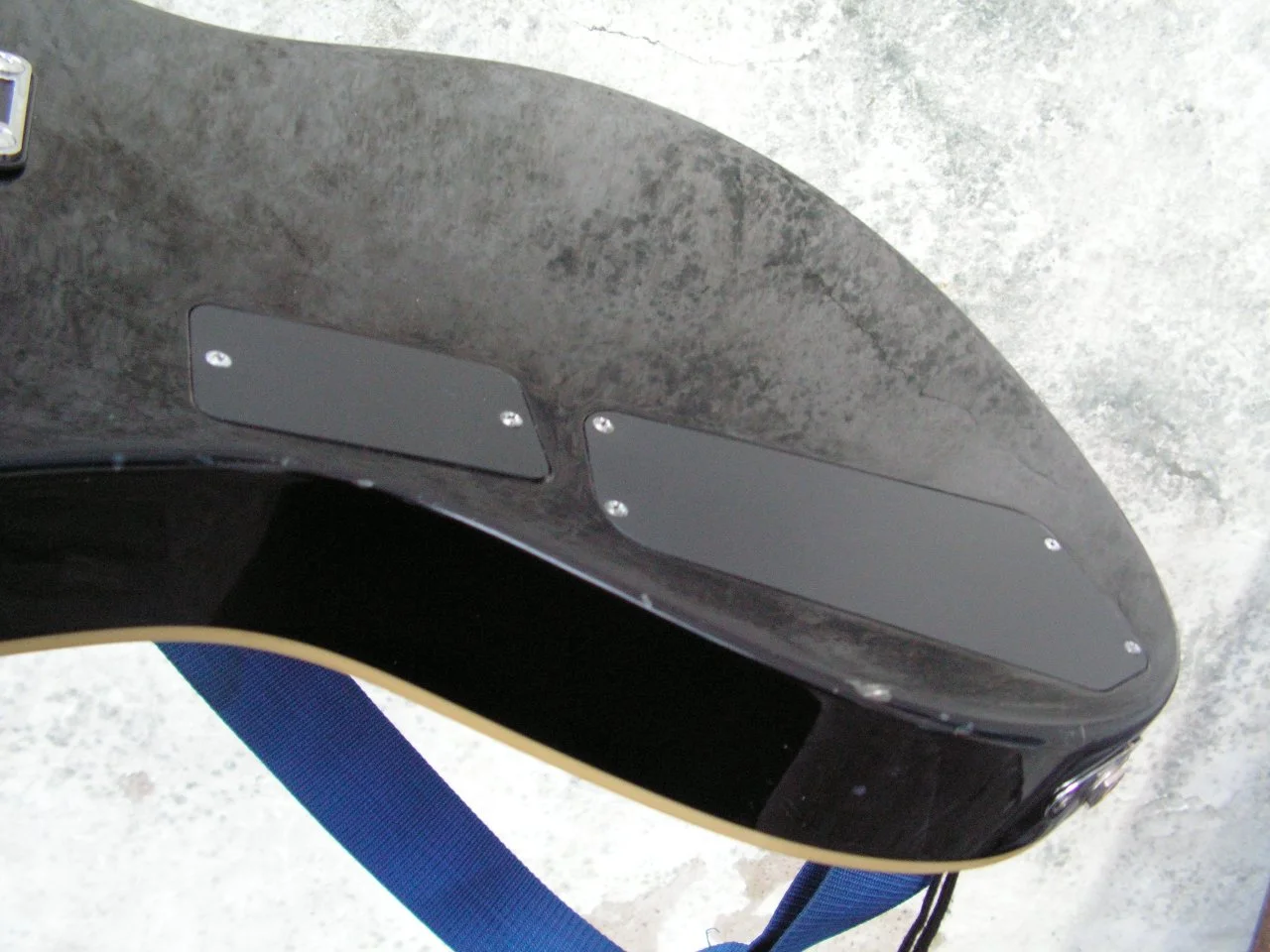 samick e-acoustic back detail 1.webp