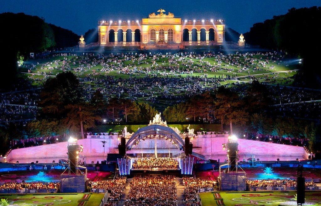SchlossSchönbrunn.jpg