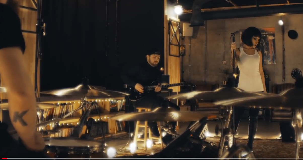 Screenshot_2018-09-19 JINJER - Pisces (Live Session) Napalm Records - YouTube.png