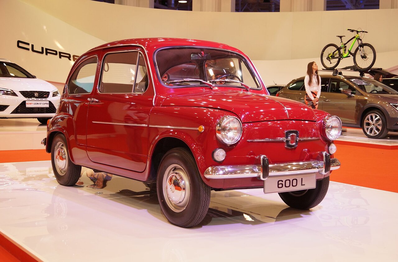 SEAT_600L_-_przód_(MSP15).JPG