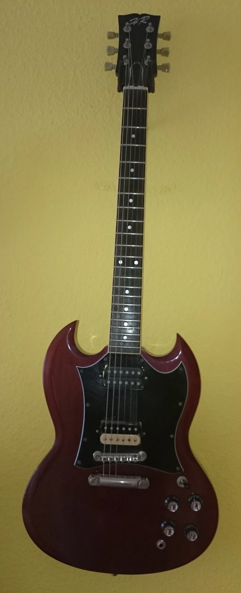 SG-2004.webp