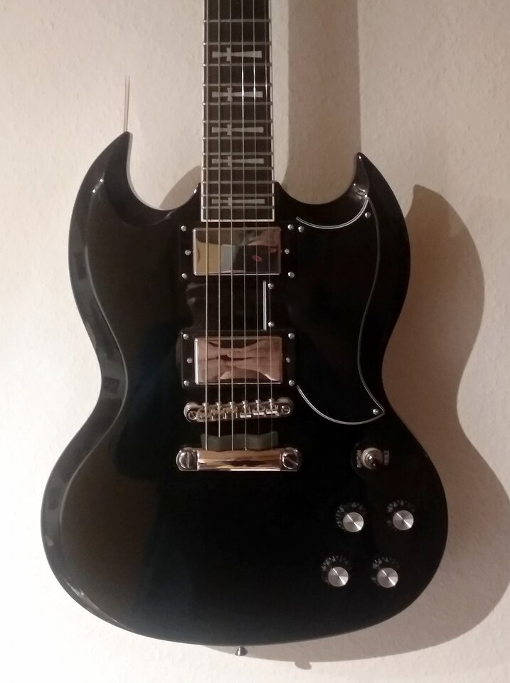 SG-Tony-Iommi.jpg